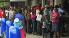 Zimbabwe hit by cash crunch