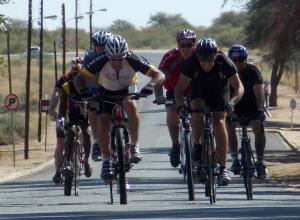 Steenkamp and Doman win 18th Omaruru Spar Cycle Challenge