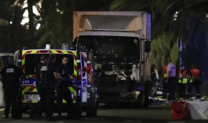 Many dead as lorry hits crowd in Nice