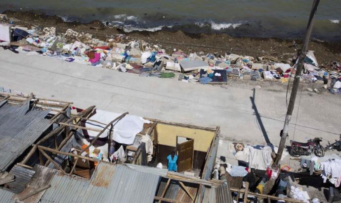 Nearly 900 people killed by Hurricane Matthew in Haiti